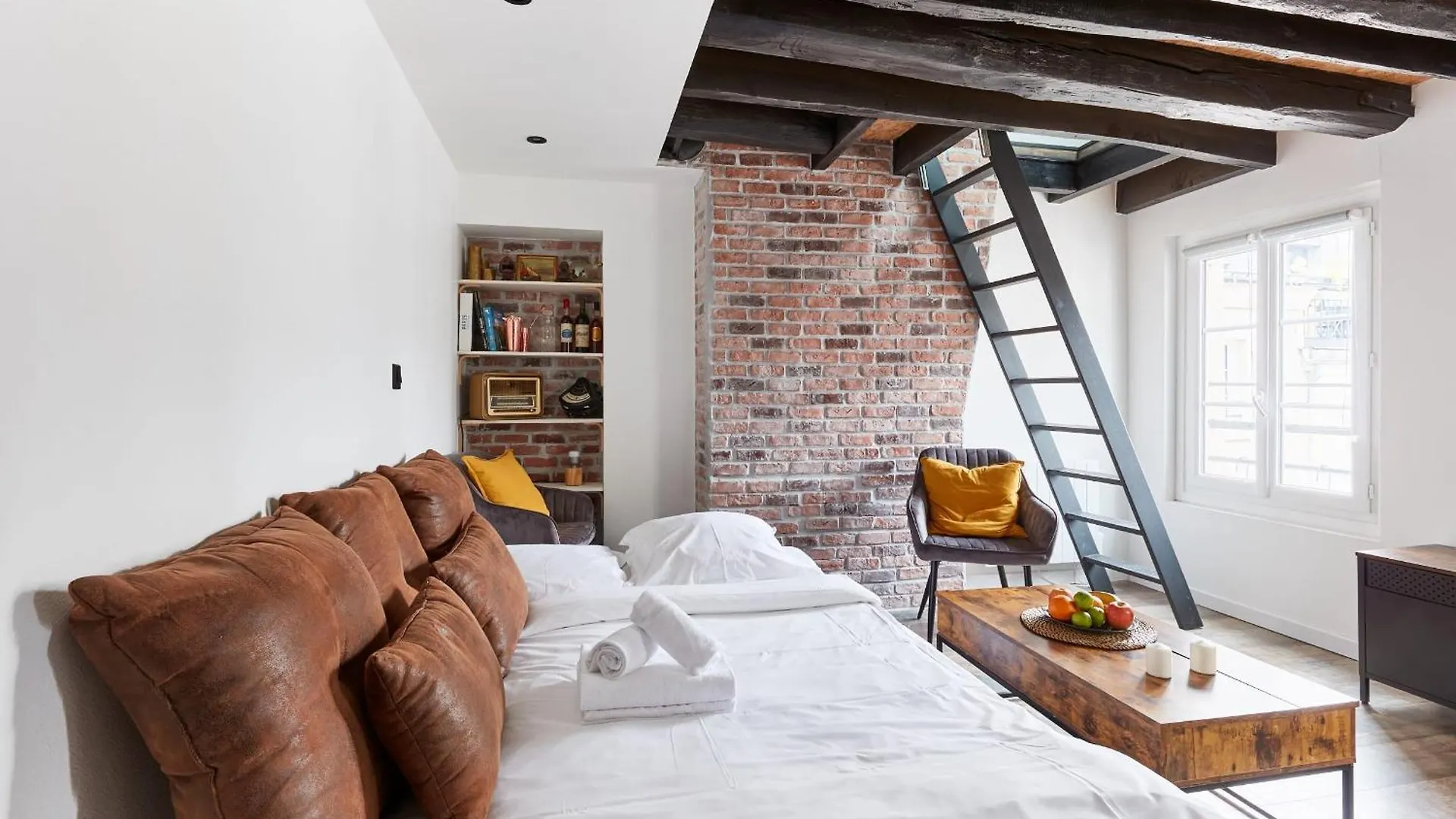 1br Space *